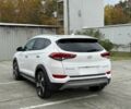 Белый Хендай Туксон, объемом двигателя 1.6 л и пробегом 50 тыс. км за 3500 $, фото 4 на Automoto.ua
