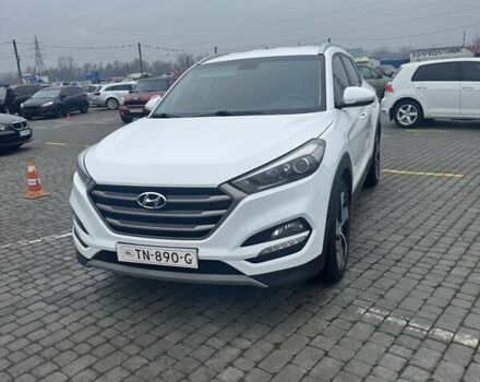 Белый Хендай Туксон, объемом двигателя 1.7 л и пробегом 149 тыс. км за 18200 $, фото 1 на Automoto.ua