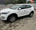 Белый Хендай Туксон, объемом двигателя 1.69 л и пробегом 178 тыс. км за 12800 $, фото 4 на Automoto.ua