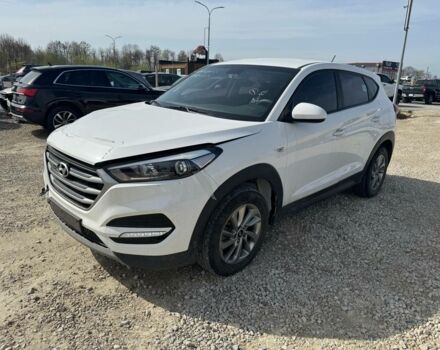 Білий Хендай Туксон, об'ємом двигуна 2 л та пробігом 82 тис. км за 15800 $, фото 7 на Automoto.ua