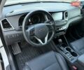 Белый Хендай Туксон, объемом двигателя 2 л и пробегом 147 тыс. км за 21299 $, фото 18 на Automoto.ua