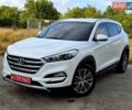 Белый Хендай Туксон, объемом двигателя 2 л и пробегом 120 тыс. км за 19999 $, фото 1 на Automoto.ua