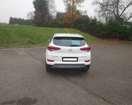 Білий Хендай Туксон, об'ємом двигуна 1.6 л та пробігом 85 тис. км за 10600 $, фото 7 на Automoto.ua