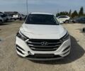 Білий Хендай Туксон, об'ємом двигуна 2 л та пробігом 82 тис. км за 15800 $, фото 1 на Automoto.ua