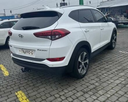 Белый Хендай Туксон, объемом двигателя 1.7 л и пробегом 149 тыс. км за 18200 $, фото 5 на Automoto.ua