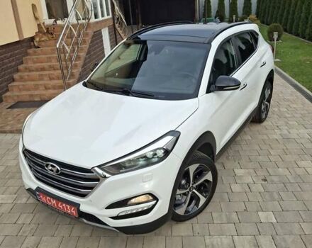 Белый Хендай Туксон, объемом двигателя 2 л и пробегом 203 тыс. км за 18700 $, фото 12 на Automoto.ua