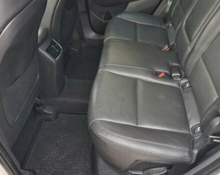 Белый Хендай Туксон, объемом двигателя 2 л и пробегом 203 тыс. км за 18700 $, фото 5 на Automoto.ua