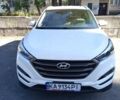 Белый Хендай Туксон, объемом двигателя 2 л и пробегом 106 тыс. км за 16000 $, фото 6 на Automoto.ua