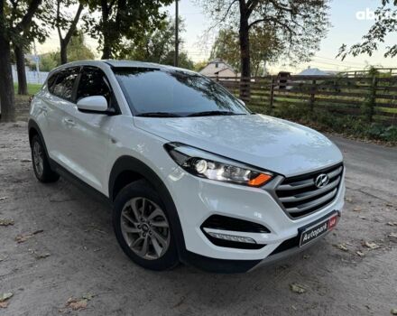 Белый Хендай Туксон, объемом двигателя 2 л и пробегом 193 тыс. км за 17890 $, фото 2 на Automoto.ua