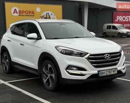 Белый Хендай Туксон, объемом двигателя 2 л и пробегом 82 тыс. км за 19000 $, фото 11 на Automoto.ua