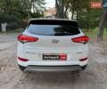 Белый Хендай Туксон, объемом двигателя 2 л и пробегом 193 тыс. км за 17890 $, фото 6 на Automoto.ua