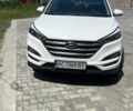 Белый Хендай Туксон, объемом двигателя 2 л и пробегом 73 тыс. км за 18400 $, фото 1 на Automoto.ua