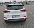 Белый Хендай Туксон, объемом двигателя 2 л и пробегом 260 тыс. км за 19900 $, фото 11 на Automoto.ua