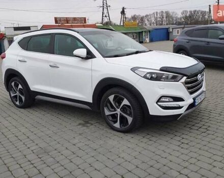 Белый Хендай Туксон, объемом двигателя 2 л и пробегом 260 тыс. км за 19900 $, фото 2 на Automoto.ua