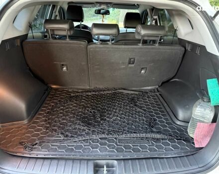 Белый Хендай Туксон, объемом двигателя 2 л и пробегом 193 тыс. км за 17890 $, фото 18 на Automoto.ua