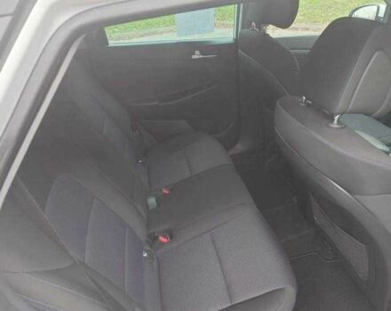 Білий Хендай Туксон, об'ємом двигуна 1.6 л та пробігом 85 тис. км за 10600 $, фото 20 на Automoto.ua