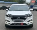 Белый Хендай Туксон, объемом двигателя 2 л и пробегом 175 тыс. км за 22990 $, фото 1 на Automoto.ua