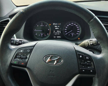 Белый Хендай Туксон, объемом двигателя 2 л и пробегом 68 тыс. км за 27000 $, фото 13 на Automoto.ua