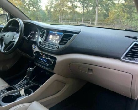 Хендай Туксон 2017 в Ужгороде на Automoto.ua Белый Хендай Туксон, объемом двигателя 1.6 л и пробегом 64 тыс. км за 7200 $, фото 6 на Automoto.ua