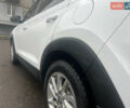 Белый Хендай Туксон, объемом двигателя 2 л и пробегом 147 тыс. км за 17500 $, фото 8 на Automoto.ua