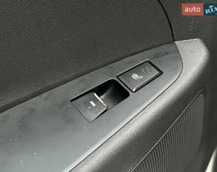 Белый Хендай Туксон, объемом двигателя 2 л и пробегом 175 тыс. км за 22990 $, фото 16 на Automoto.ua