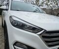 Белый Хендай Туксон, объемом двигателя 2 л и пробегом 187 тыс. км за 24000 $, фото 14 на Automoto.ua