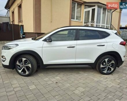 Белый Хендай Туксон, объемом двигателя 2 л и пробегом 203 тыс. км за 18700 $, фото 16 на Automoto.ua