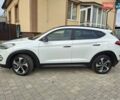 Белый Хендай Туксон, объемом двигателя 2 л и пробегом 203 тыс. км за 18700 $, фото 16 на Automoto.ua