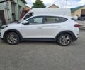 Белый Хендай Туксон, объемом двигателя 0 л и пробегом 200 тыс. км за 15595 $, фото 1 на Automoto.ua