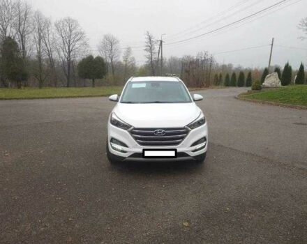 Білий Хендай Туксон, об'ємом двигуна 1.6 л та пробігом 85 тис. км за 10600 $, фото 1 на Automoto.ua