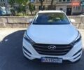 Белый Хендай Туксон, объемом двигателя 2 л и пробегом 106 тыс. км за 16000 $, фото 1 на Automoto.ua
