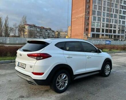 Хендай Туксон 2017 в Львове на Automoto.ua Белый Хендай Туксон, объемом двигателя 1.59 л и пробегом 93 тыс. км за 18300 $, фото 4 на Automoto.ua