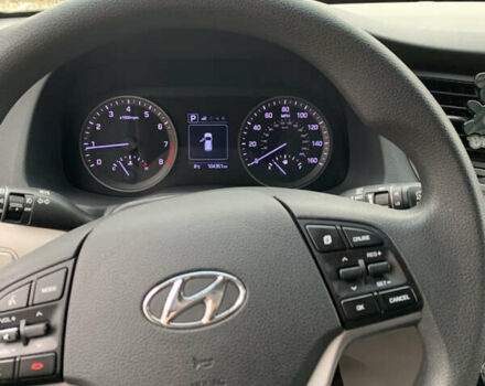 Белый Хендай Туксон, объемом двигателя 2 л и пробегом 167 тыс. км за 15800 $, фото 8 на Automoto.ua