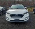 Белый Хендай Туксон, объемом двигателя 2 л и пробегом 155 тыс. км за 3500 $, фото 4 на Automoto.ua
