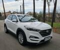 Белый Хендай Туксон, объемом двигателя 2 л и пробегом 194 тыс. км за 19300 $, фото 2 на Automoto.ua