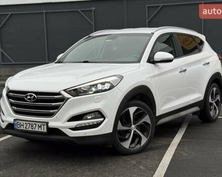 Белый Хендай Туксон, объемом двигателя 2 л и пробегом 82 тыс. км за 19000 $, фото 17 на Automoto.ua