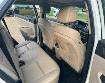 Белый Хендай Туксон, объемом двигателя 1.6 л и пробегом 48 тыс. км за 9200 $, фото 10 на Automoto.ua