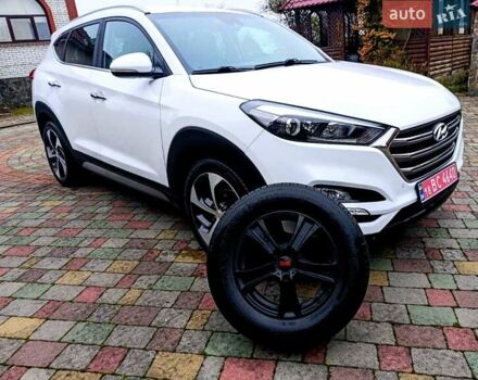 Білий Хендай Туксон, об'ємом двигуна 2 л та пробігом 169 тис. км за 19999 $, фото 8 на Automoto.ua