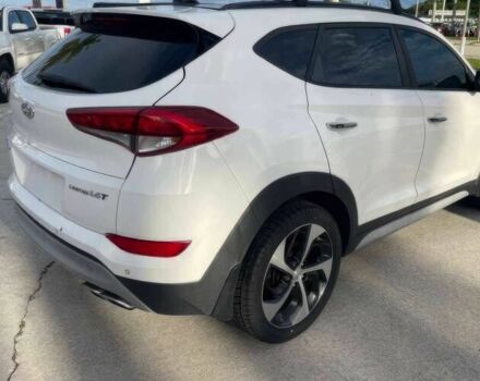 Білий Хендай Туксон, об'ємом двигуна 1.6 л та пробігом 40 тис. км за 12100 $, фото 7 на Automoto.ua