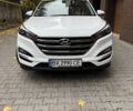 Білий Хендай Туксон, об'ємом двигуна 2 л та пробігом 77 тис. км за 21700 $, фото 6 на Automoto.ua