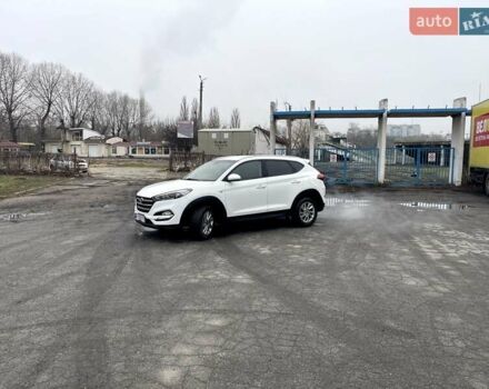 Белый Хендай Туксон, объемом двигателя 1.69 л и пробегом 163 тыс. км за 15499 $, фото 39 на Automoto.ua