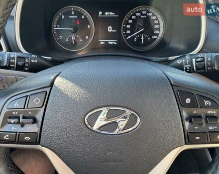 Белый Хендай Туксон, объемом двигателя 2 л и пробегом 97 тыс. км за 24800 $, фото 16 на Automoto.ua