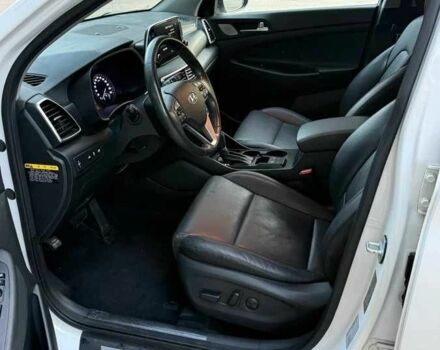 Хендай Туксон 2018 в Одессе на Automoto.ua Белый Хендай Туксон, объемом двигателя 2 л и пробегом 120 тыс. км за 20000 $, фото 3 на Automoto.ua
