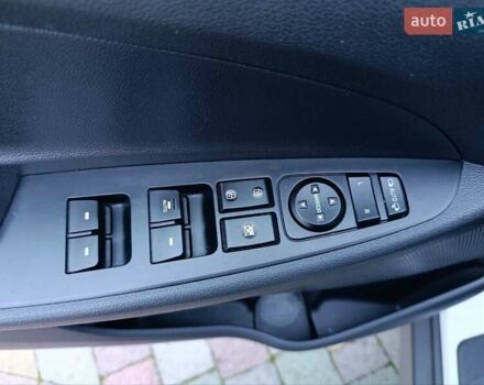 Білий Хендай Туксон, об'ємом двигуна 2 л та пробігом 169 тис. км за 19999 $, фото 76 на Automoto.ua