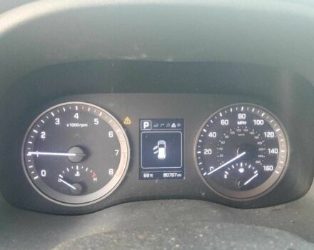 Белый Хендай Туксон, объемом двигателя 2 л и пробегом 129 тыс. км за 10800 $, фото 8 на Automoto.ua