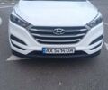 Белый Хендай Туксон, объемом двигателя 1.98 л и пробегом 116 тыс. км за 16100 $, фото 1 на Automoto.ua