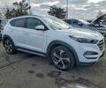 Белый Хендай Туксон, объемом двигателя 1.6 л и пробегом 120 тыс. км за 2800 $, фото 3 на Automoto.ua