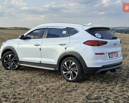 Хендай Туксон 2018 в Киеве на Automoto.ua Белый Хендай Туксон, объемом двигателя 2 л и пробегом 158 тыс. км за 24500 $, фото 3 на Automoto.ua