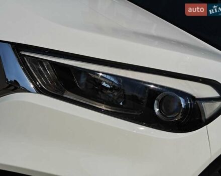 Белый Хендай Туксон, объемом двигателя 2 л и пробегом 99 тыс. км за 20500 $, фото 12 на Automoto.ua