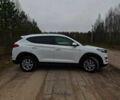 Белый Хендай Туксон, объемом двигателя 2 л и пробегом 75 тыс. км за 13500 $, фото 3 на Automoto.ua